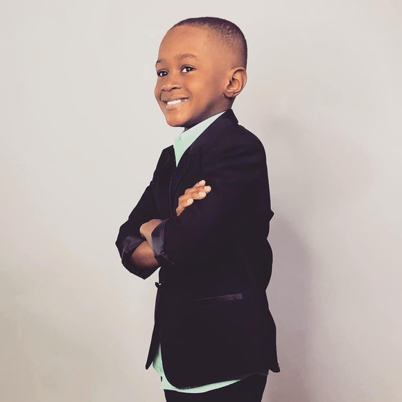 Meet your Posher - Picture 13 of 15